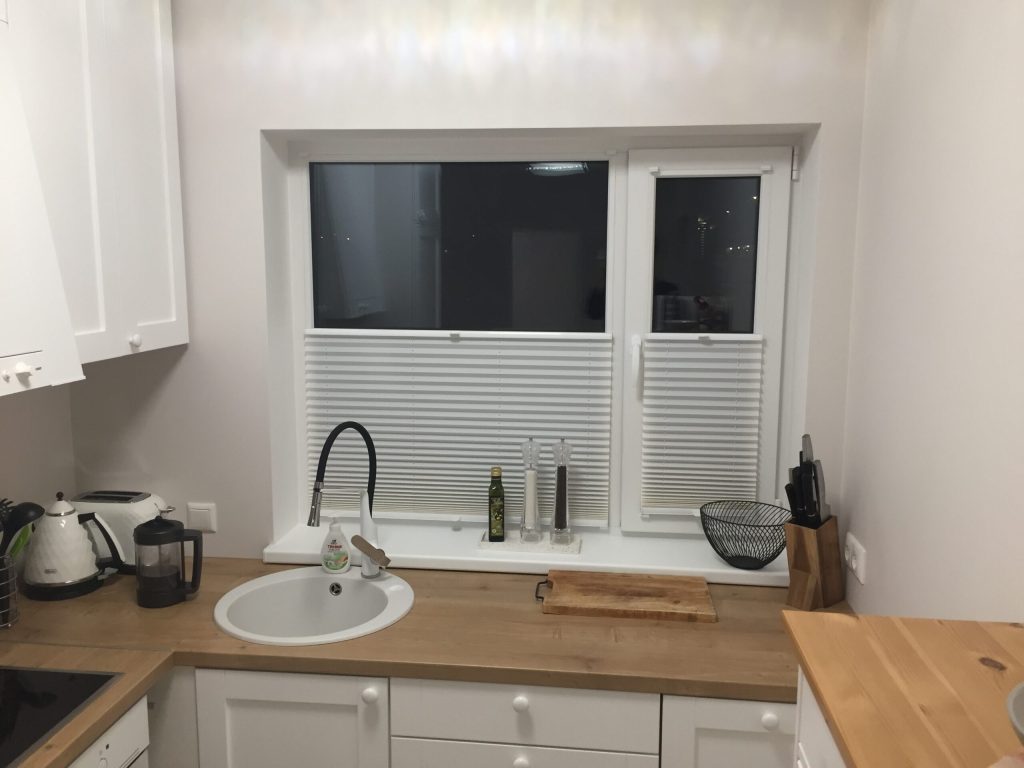 Kitchen blinds - pleated blinds